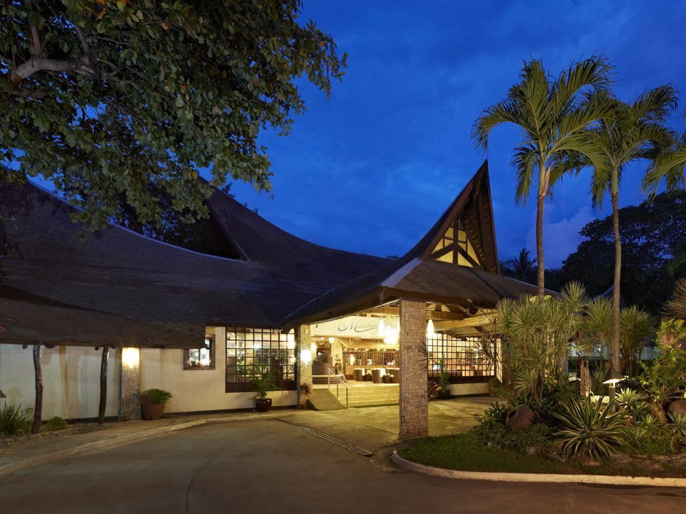 Matabungkay Beach Hotel Batangas Exteriör bild